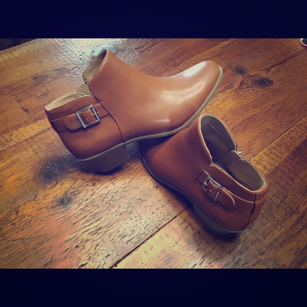 Vionic Booties